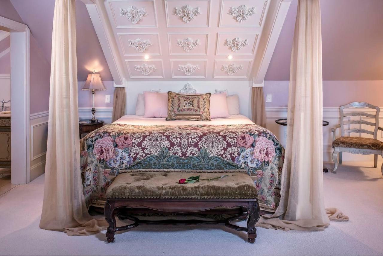 לינה וארוחת בוקר Touchet Cameo Heights Mansion And The Vine Fine Dining Restaurant מראה חיצוני תמונה